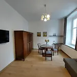 Apartament Kamienna Gora Lägenhet *