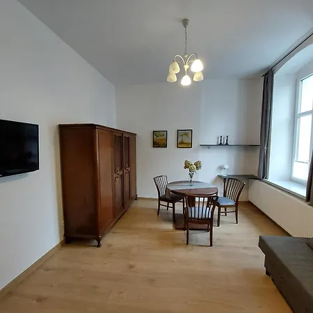 Apartament Kamienna Gora Apartment *