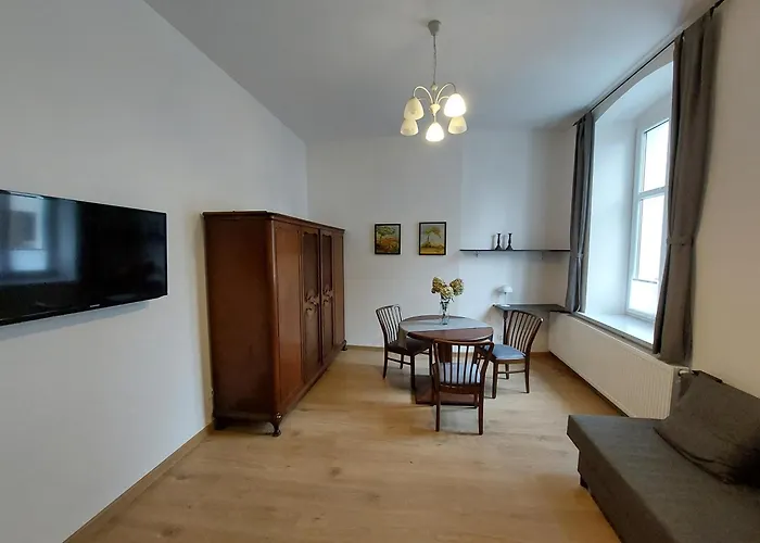 Apartament Kamienna Gora Apartman *